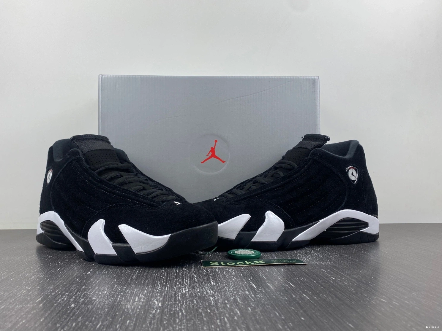 487471-016 Air Black White University Red 14 Jordan 0301